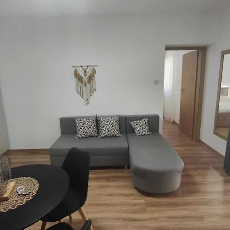 Ξενοδοχείο με διαμερίσματα Zen Apartmanhaz 3*