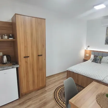 Zen Apartmanhaz *