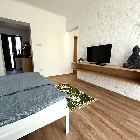 Lägenhetshotell Zen Apartmanhaz Gyula