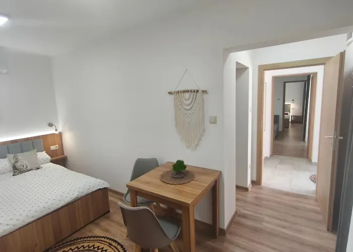 Апарт-отель Zen Apartmanhaz Дьюла